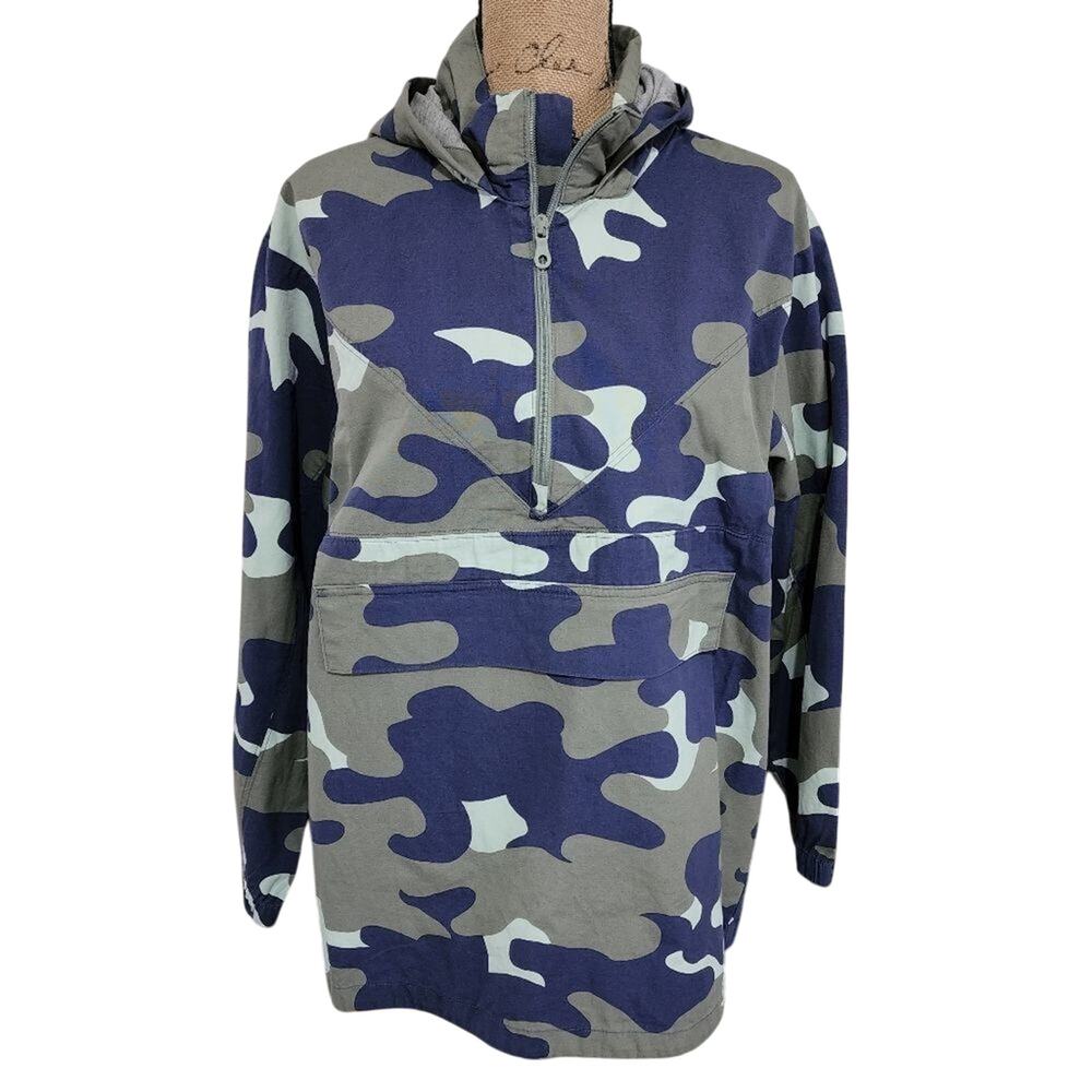 AAMERICAN eagle aerie camo offline hooded zippered jacket Size medium